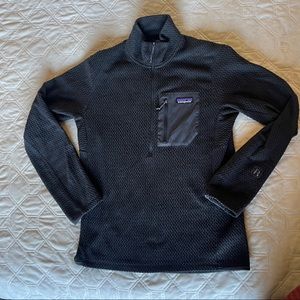 Men’s Patagonia R1 air half zip, size small